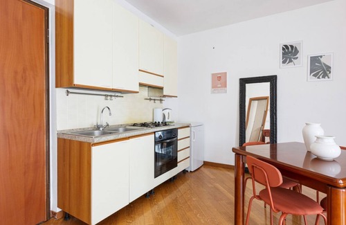 Villapizzone Apartment | Bright studio apartment with balcony and garage included