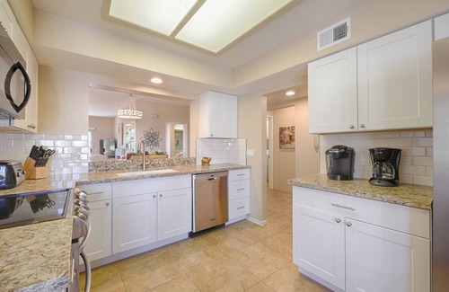 Palm Desert Condo | Bright & Sunny Palm Desert Gem