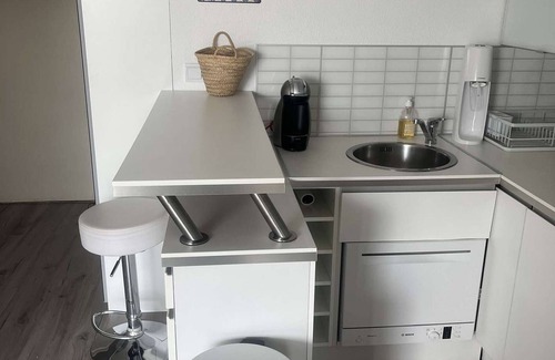 Le Couchant Apartment | Bright T2 Apartment with A/C, Terrace & Parking - 200m from Beach, La Grande-Motte