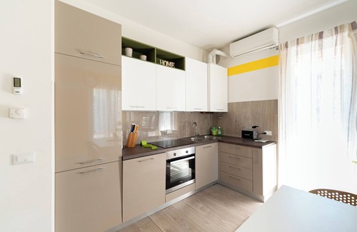 Colombare Apartment | Bright two-room apartment with private terrace and garden