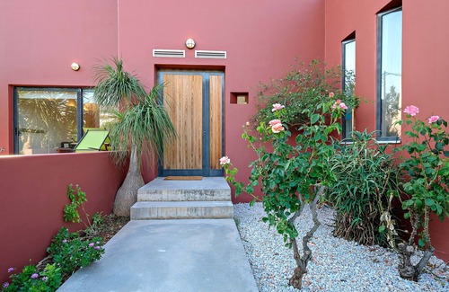 Souda Villa | Bright villa surrounded by orange trees