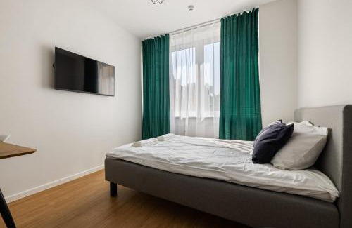 Kadriorg Apartment | Bright Work&Study Studio with Rest Area