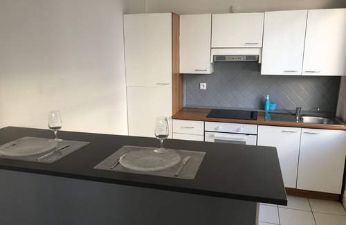Malo-les-Bains Apartment | Brightly renovated studio 50m from Malo les Bains beach.