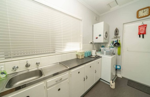 Brighton Apartment | Brighton Beachfront Sanctuary