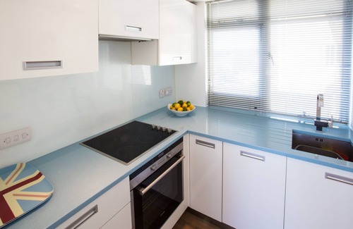 Seafront Apartment | Brighton Seafront Holiday Apartment, Penthouse with Private Sun Terrace