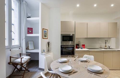 Pre Apartment | Brignole de Ferrari Refined Home by Wonderful Italy