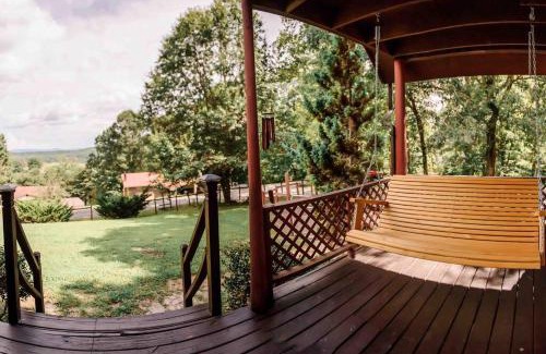 Helenwood House | Brimstone Getaway w/Mountain View’s