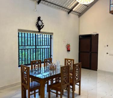 Elappara House | Brindavan Gardens Courtyard Villa Vagamon