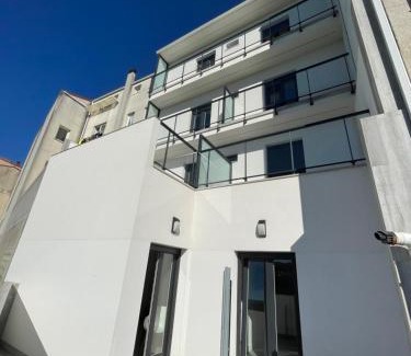 Arteixo House | BRISARTE - Pensión Brisa
