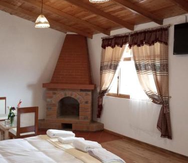 San Pablo del Lago Hotel | Brisas Del Lago San Pablo