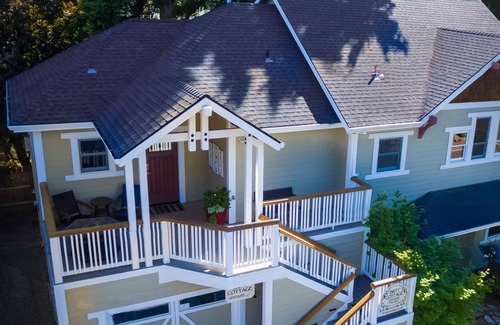 Jacksonville Cottage | Britt Cottage - Perfect Downtown Location