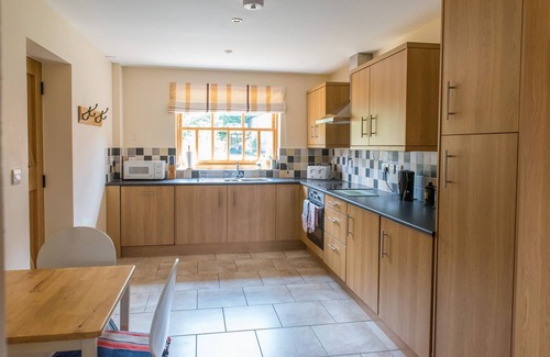 Peopleton House | Broad Iron Cottage - Peace and tranquillity in a beautifully converted barn