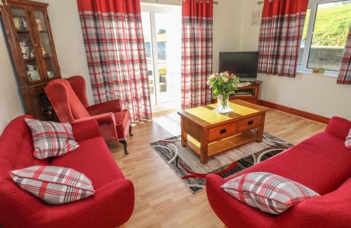 Kidwelly House | Broadford Farm Bungalow