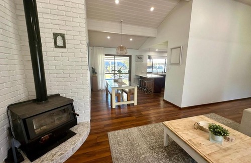 Broadwater House | Broadwater Break