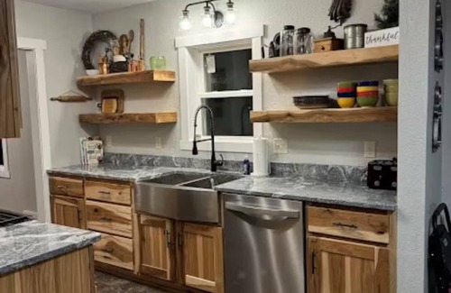 Eau Claire House | Broken Willow Bungalow