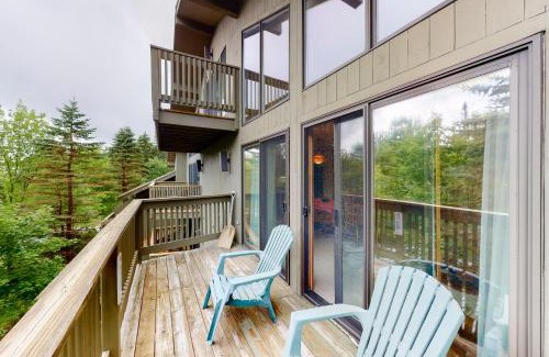 Bromley Mountain Apartment | Bromley Mountain Condo CD2
