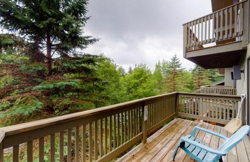 Bromley Mountain Apartment | Bromley Mountain Condo CD2