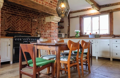 Harleston Cottage | Brook Farm
