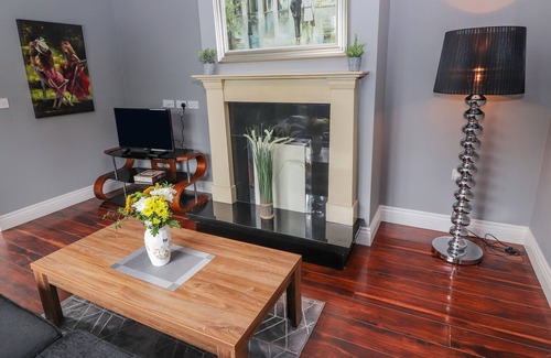 Castlemaine Cottage | BROOK LANE COTTAGE, family friendly in Castlemaine, County Kerry