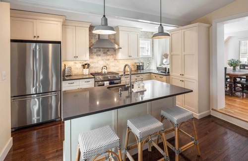 Lambertville House | 'Brooke House' In The Heart of Downtown w/Patio!