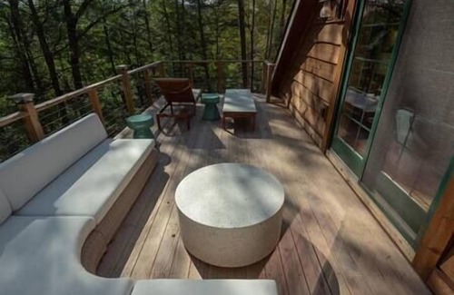 Pond Eddy House | Brookmill Cabin