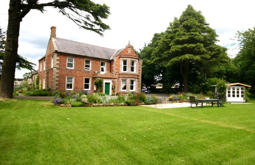 Cheswick Bed & Breakfast | Broomhouse Farmhouse