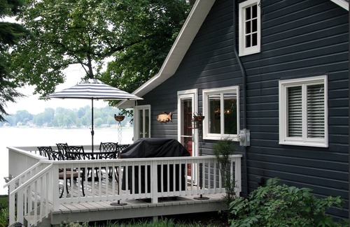 Fennville Cottage | Brower Cottage - Lakefront Secluded Wooded Lot on Hutchins Lake Near Saugatuck