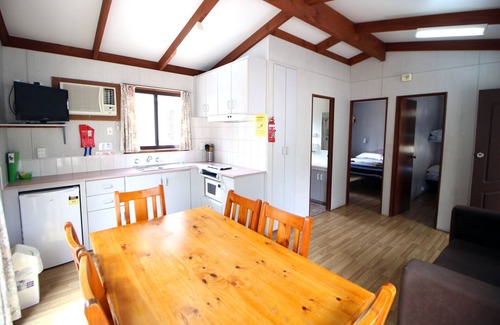 Mitcham Cabin | Brownhill Creek Tourist Park