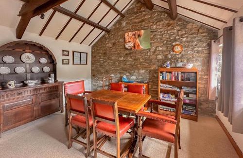 Worton House | Bruaich Cottage