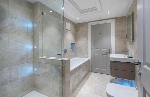 Upper Town Apartment | Brunswick Place