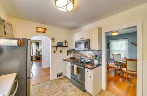 Gloversville House | BryBears Cottage-Gateway toThe Adirondacks