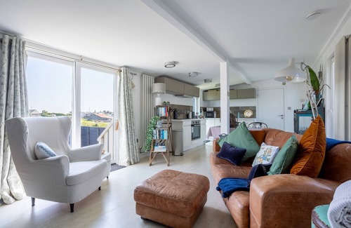 Llanfaelog Cottage | Bryn Bach: Pet-friendly cottage on the Isle of Anglesey