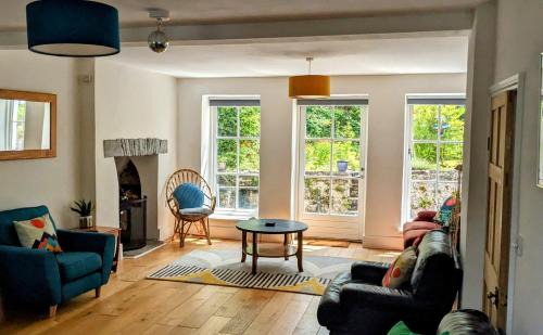 Gwynfe House | Bryn Capel, Gwynfe