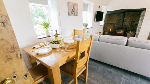 Bodorgan House | Bryn Eithin