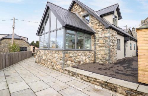 Dyffryn Ardudwy House | Bryn Hafod