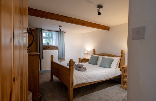 Caergeiliog Other | Bryn Lon Bach: Pet-friendly retreat in Caergeiliog, sleeping 4 guests