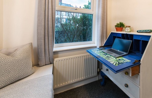 Llansanffraid Glan Conwy Cottage | BRYN Y MOR, pet friendly, character holiday cottage in Conwy