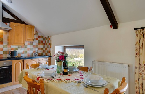 Glandyfi House | Brynmeurig - Three Bedroom House, Sleeps 5