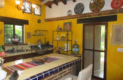 Bucerias House | BUCERIAS~EX-LARGE CASA~20 SECONDS to BEACH~Lush Tropical Gardens~Great Location~