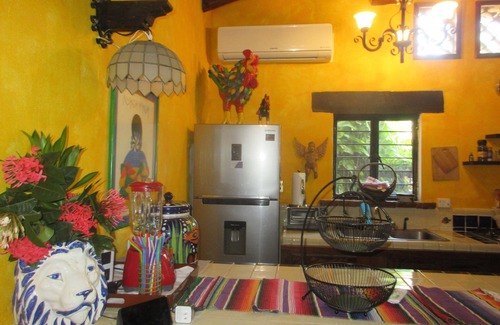 Bucerias House | BUCERIAS~EX-LARGE CASA~20 SECONDS to BEACH~Lush Tropical Gardens~Great Location~
