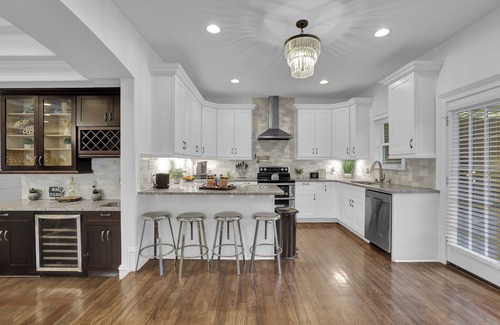 South Tuxedo Park House | Buckhead Dream Message Now for Summer Special