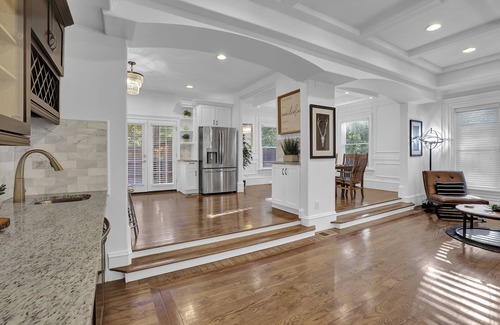 South Tuxedo Park House | Buckhead Dream Message Now for Summer Special