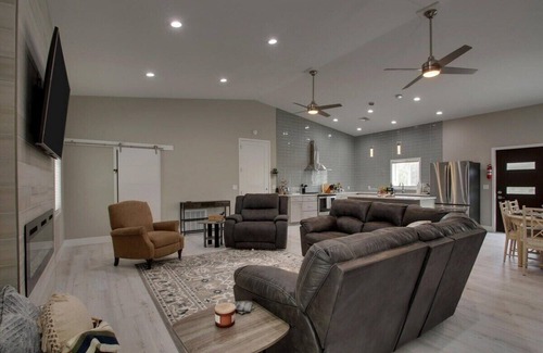 Mount Sterling House | Buckhorn Barndo &Nature Retreat-near SiloamSprings