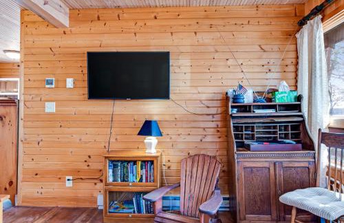Three Lakes House | Bucky's PineIsle Retreat