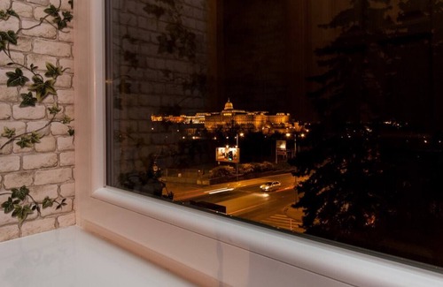 Gellert Hill Apartment | BudaHome Apartments - Citadella