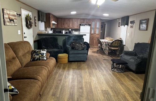 Hornbeak House | Buddy's Reel' Em Inn 2 Bd 1 Bath home on Reelfoot Lake. Sleeps 6.