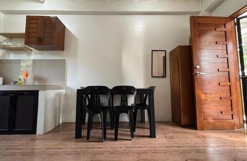 Albay Province Apartment | Budget AC WI-FI Natl Road Ligao City Rm306