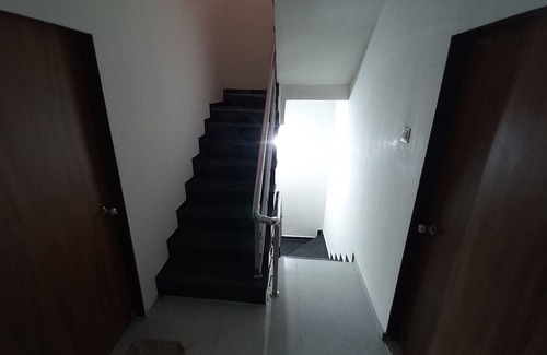 Vanthli House | Budget friendly room in duplex bungalow for stay in Junagadh.