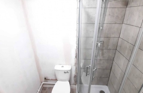 St. Thomas House | Budget-Friendly Spacious 5-Bedroom House