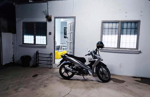 Bandar Kota Bharu House | BUDGET Homestay RumahTamu TELIPOT Kota Bharu